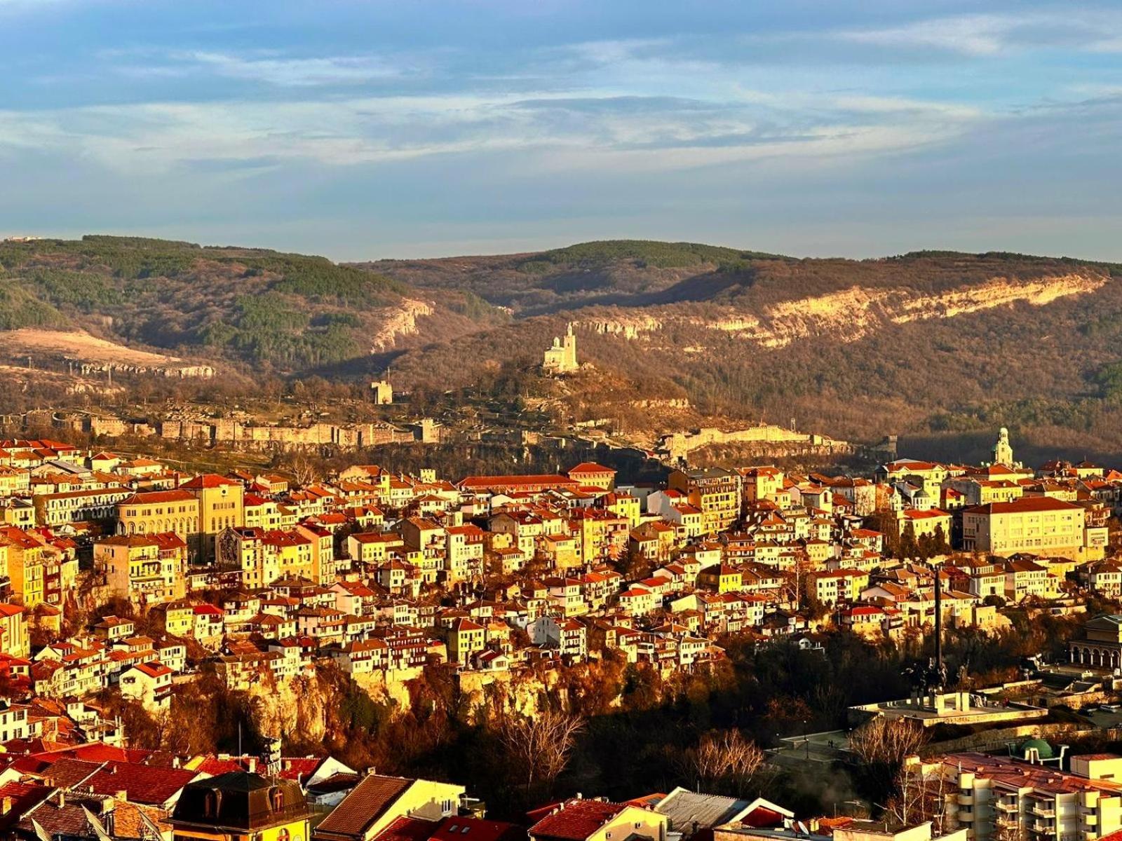 Top Sky View - Studio Panorama Veliko Tarnovo Luaran gambar